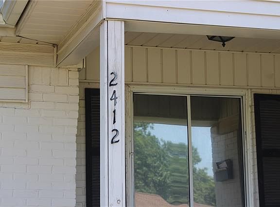 4th image of 2412 Newton Cir W