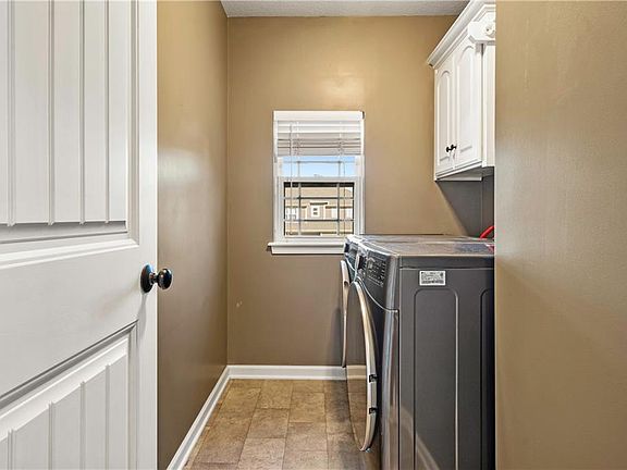 5th image of 4605 NE 104th St