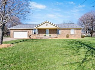 7776 New Shepherdsville Rd, Coxs Creek, KY 40013