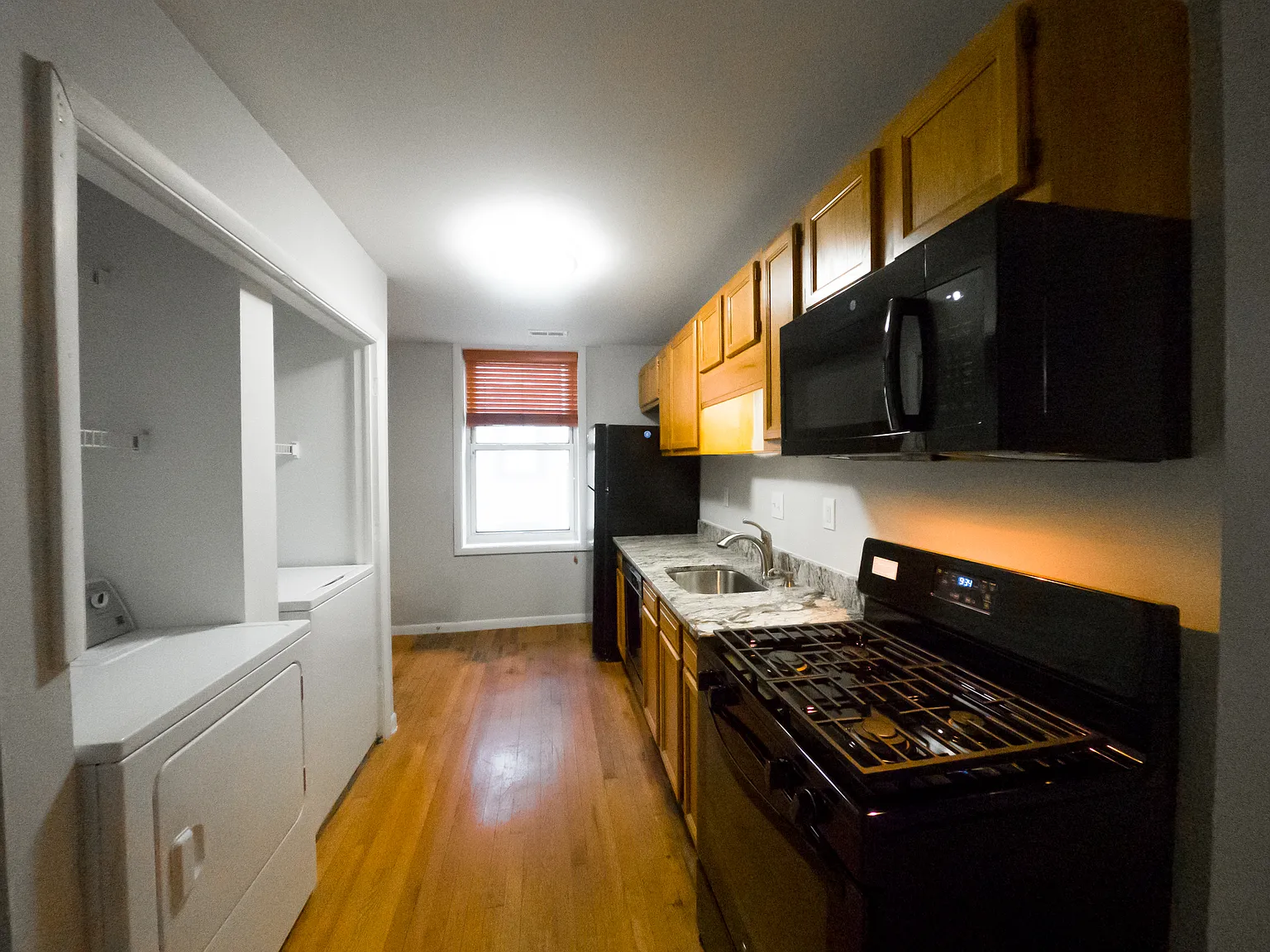 1 bed, 710 sqft, $1,150 — Photo 4