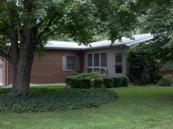7471 N 37th St, Terre Haute, IN 47805