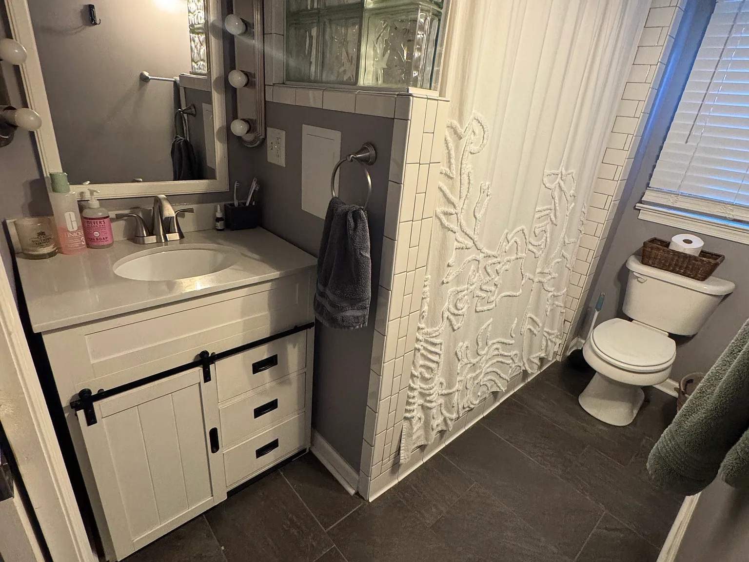 2 bed, 1300 sqft, $1,300 — Photo 3