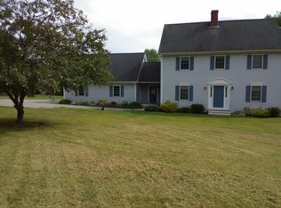 27 Hayford Ln, Belfast, ME 04915