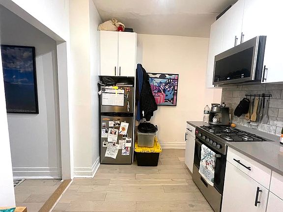 2nd image of 336 E 13th St APT C2