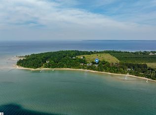 396 N Stony Point Rd, Suttons Bay, MI 49682