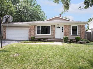 1045 Foxworth Blvd, Lombard, IL