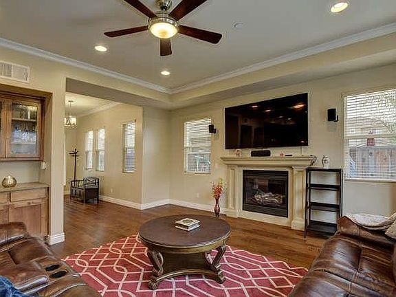 4th image of 657 Saint Timothy Ct