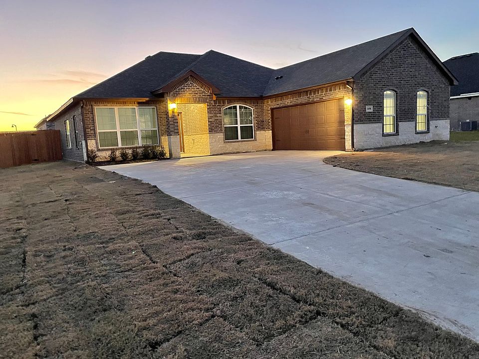 1st image of 1498 Streamside Dr