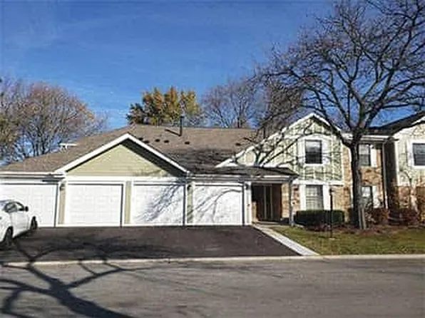 1112 Scanlon Dr APT B1, Wheeling, IL 60090