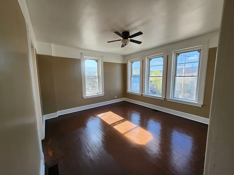 36 Pine St #3F — Photo 6