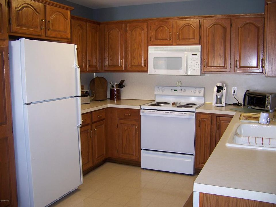 1st image of 4322 Redbush Dr SW
