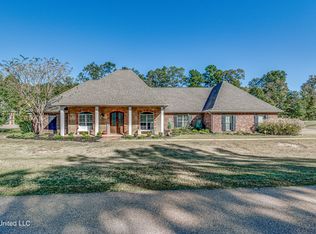 1006 Longwood Pl, Pearl, MS 39208