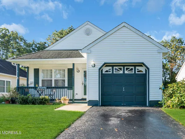2381 Mount Hood Lane, Toms River, NJ 08753
