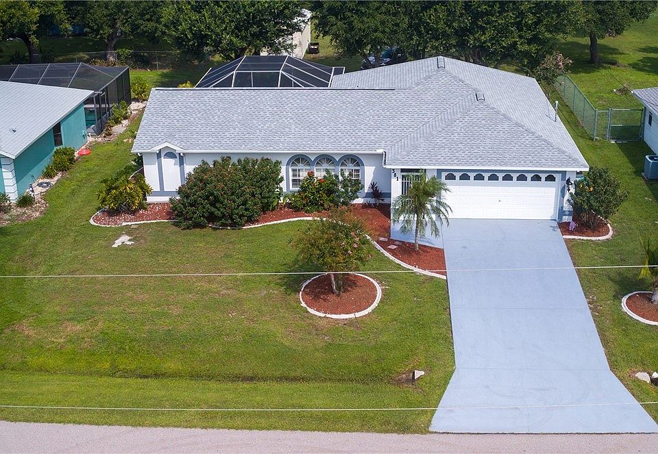 1st image of 381 Strasburg Dr