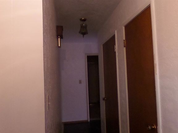 3rd image of 436 E Eaton Ave