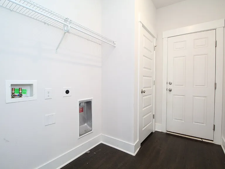 717 Brambling Ct — Photo 17
