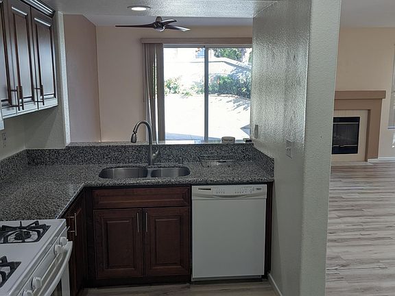 5th image of 10978 Creekbridge Pl