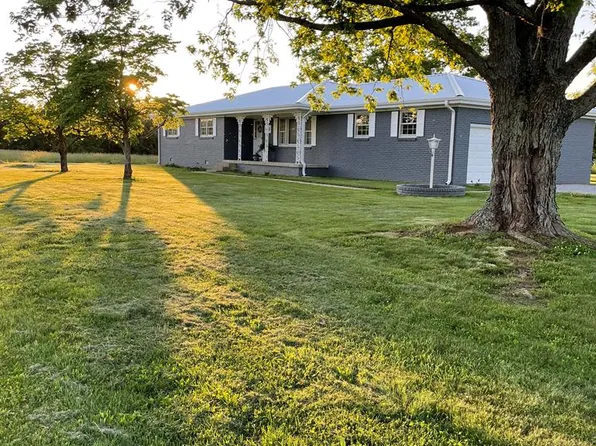 8490 Cadiz Rd, Hopkinsville, KY 42240