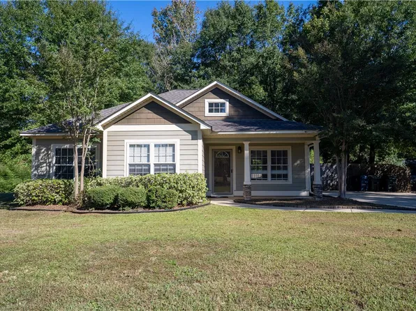 365 Embry Ln, Auburn, AL 36830