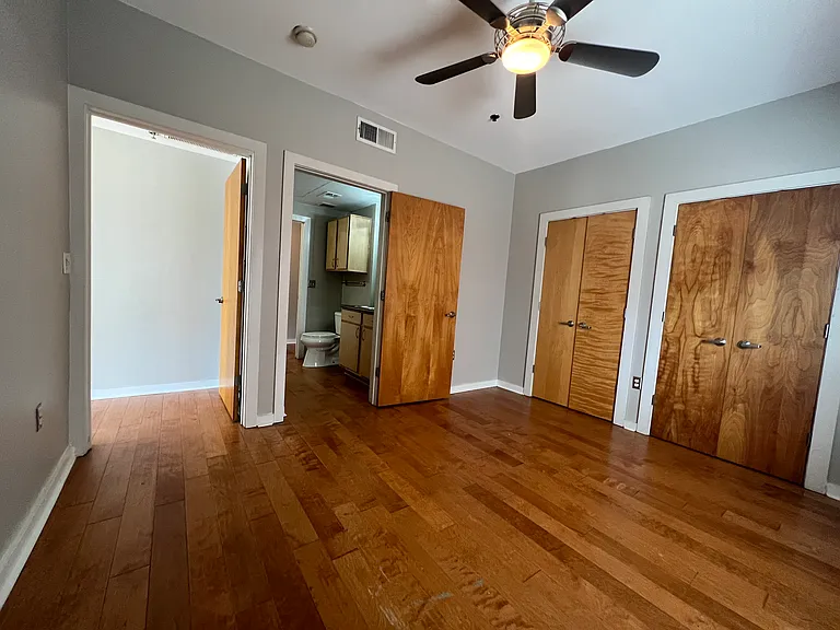 1803 Broadway #403 — Photo 6