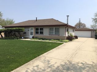 105 Payson St, Hoffman Estates, IL 60169
