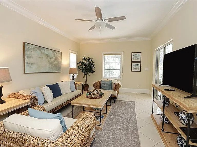 5916 Chanteclair Dr #8 — Photo 10