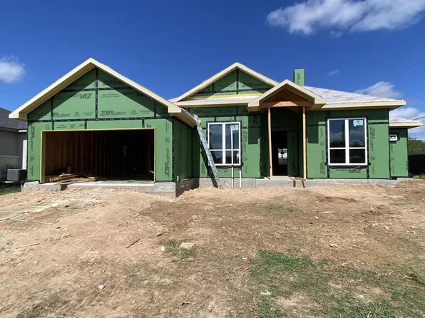 102 Madrona Ln, Fredericksburg, TX 78624