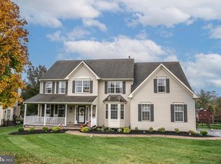 204 Devon Ln, Schwenksville, PA 19473