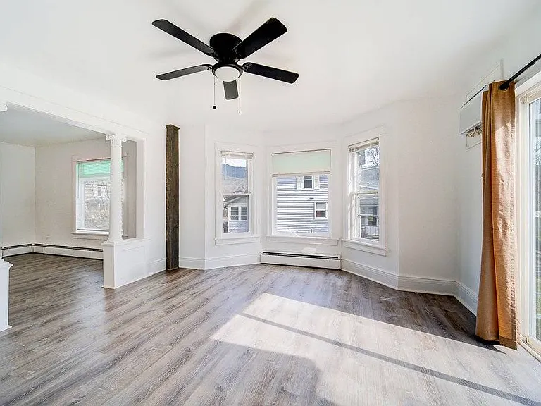 6 Elm St — Photo 16