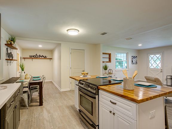 5th image of 2751 Robinette Dr