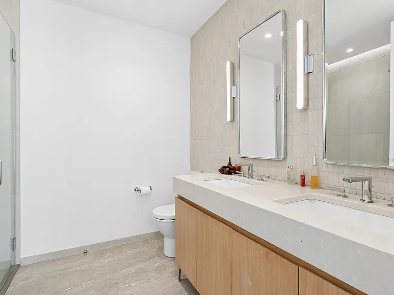 149 E 26th St #Penthouse 1 — Photo 6
