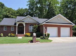49 E Dorton Blvd, Staffordsville, KY 41256
