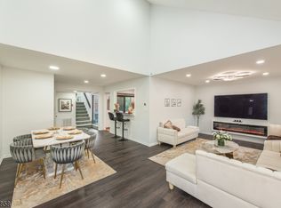 1B Yacenda Dr BLDG 1 #B, Parsippany-Troy Hills Twp., NJ 07950