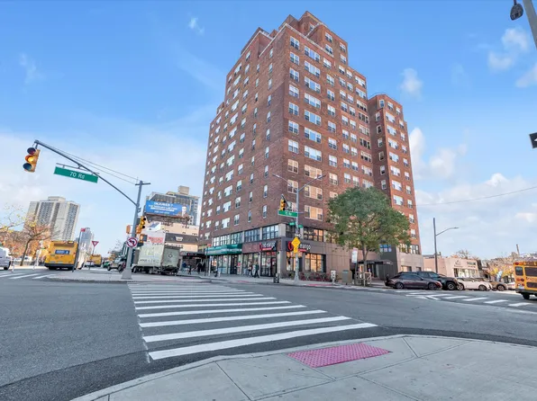 107-40 Queens Boulevard image 3 of 20