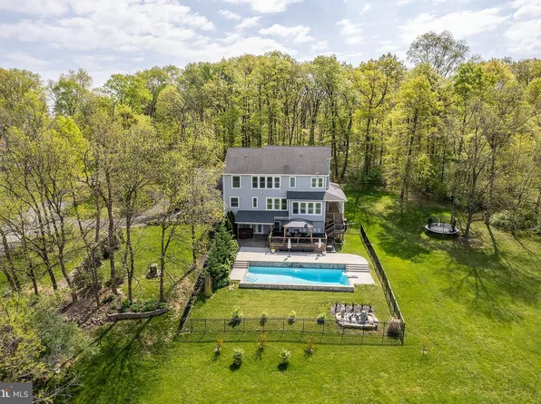 141 Old Baltimore Rd, Winchester, VA 22603