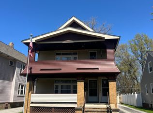 3869 Silsby Rd, Cleveland, OH 44111