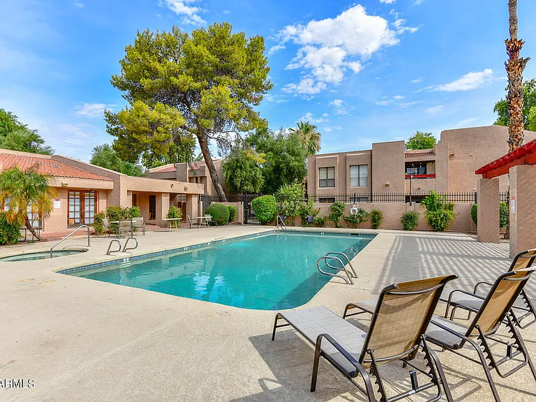 3131 W Cochise Dr #213 — Photo 3