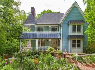374 E Sondley Dr, Asheville, NC 28805
