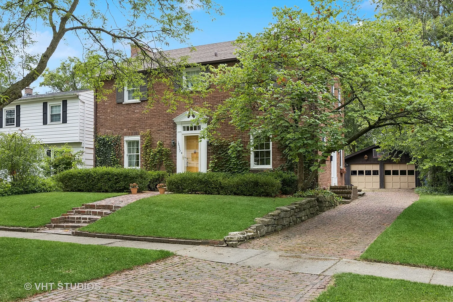 18522 Stewart Ave photo 1