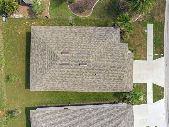 5th image of 475 WINWOOD COURT