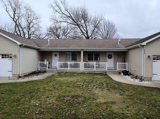 230 N Bolls St, Blue Mound, IL 62513