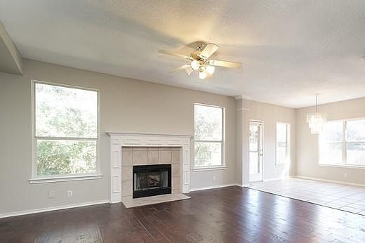 3rd image of 2415 Rogers Loop