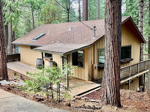 2nd image of 27151 Lake Dr