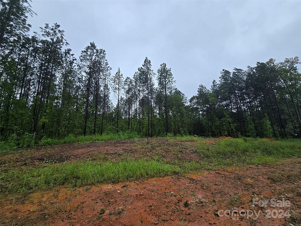 2nd image of Vacant Raggle Rd