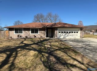 2009 E Tuliptree Dr SE, Huntsville, AL 35803