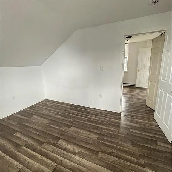 551 Sumner Ct — Photo 8