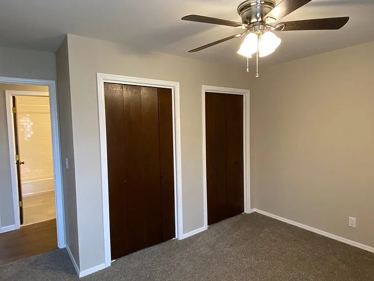 4201 Southport Dr — Photo 8