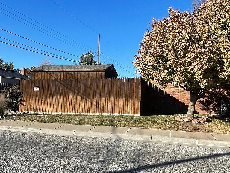 5608 Spencer St — Photo 14