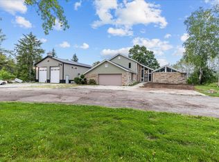 N124W13832 Lovers Ln, Germantown, WI 53022