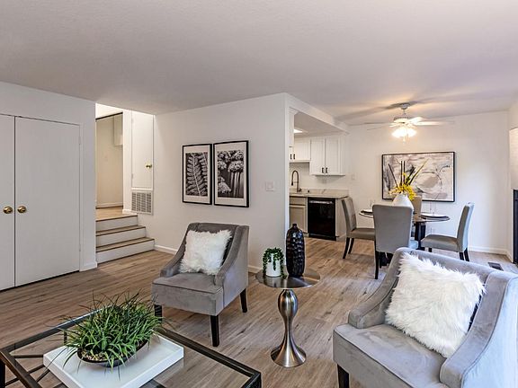 3rd image of 2419 Rebecca Lynn Way
